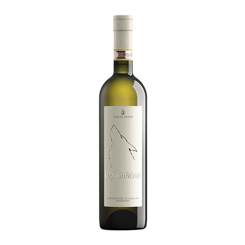 Bottiglia di vino bianco con etichetta bianca e disegno di un lupo stilizzato. La bottiglia ha un tappo a vite e un aspetto elegante.