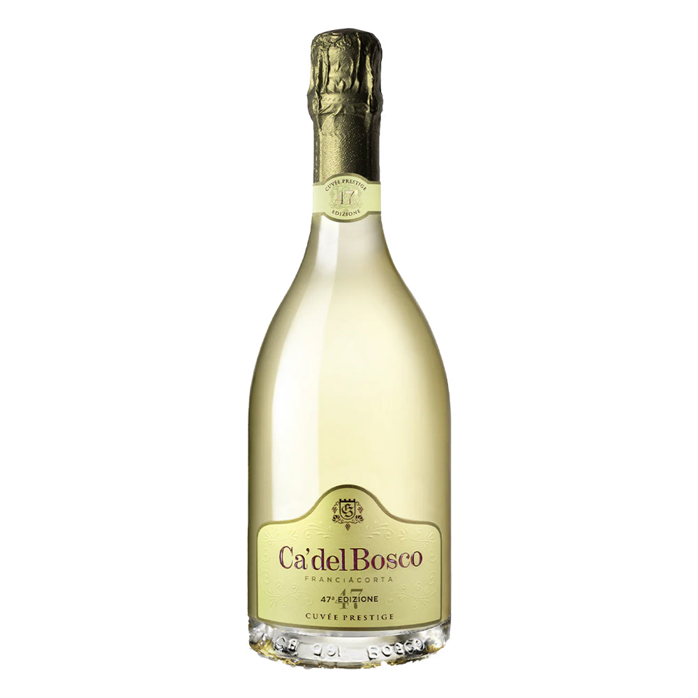 Bottiglia di spumante Ca' del Bosco, di forma affusolata e trasparente, con etichetta beige e tappo dorato.