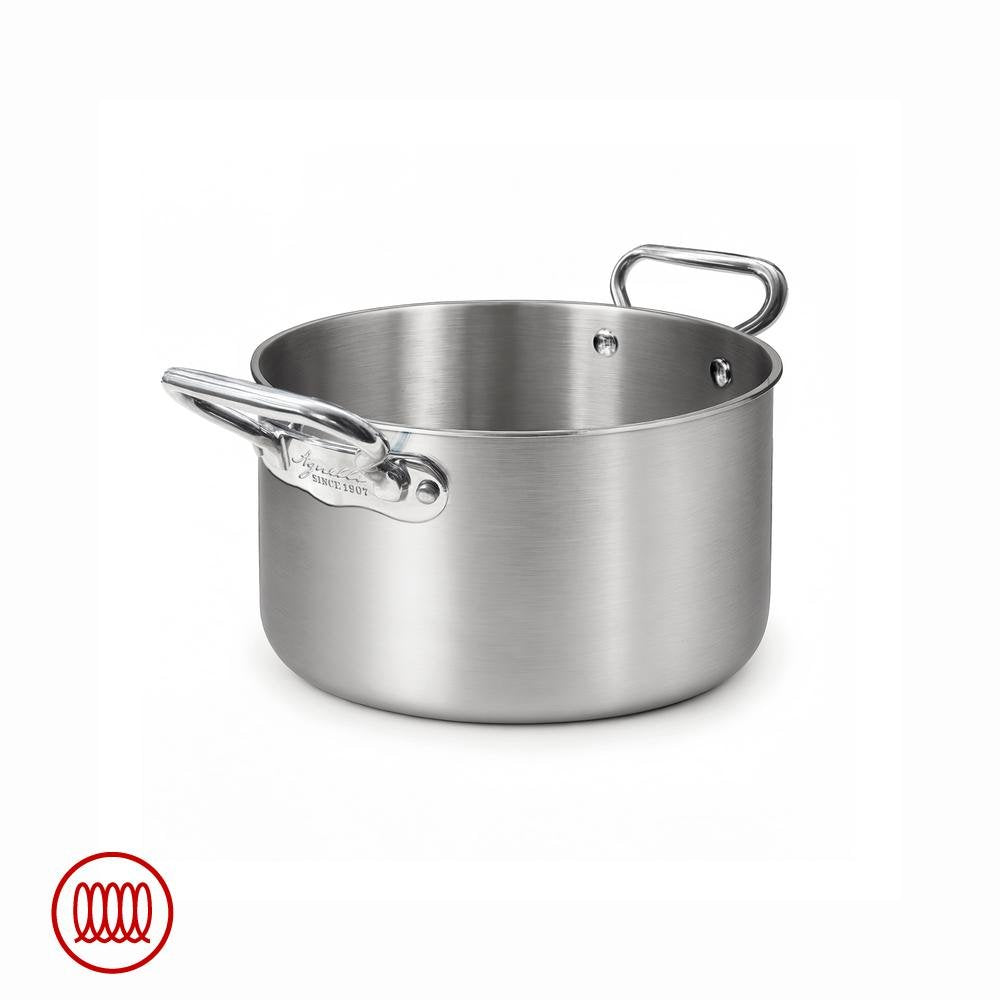 Pentola in acciaio inox dalla forma cilindrica con due manici laterali, finitura satinata, su sfondo bianco.