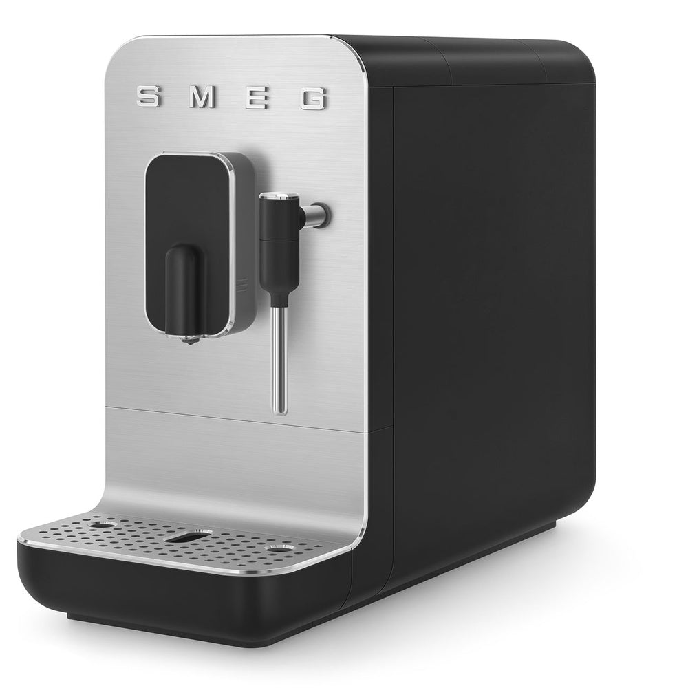 Smeg Macchina da Caffè Espresso Automatica Con Lancia Vapore