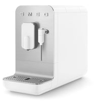 Smeg Macchina da Caffè Espresso Automatica Con Lancia Vapore