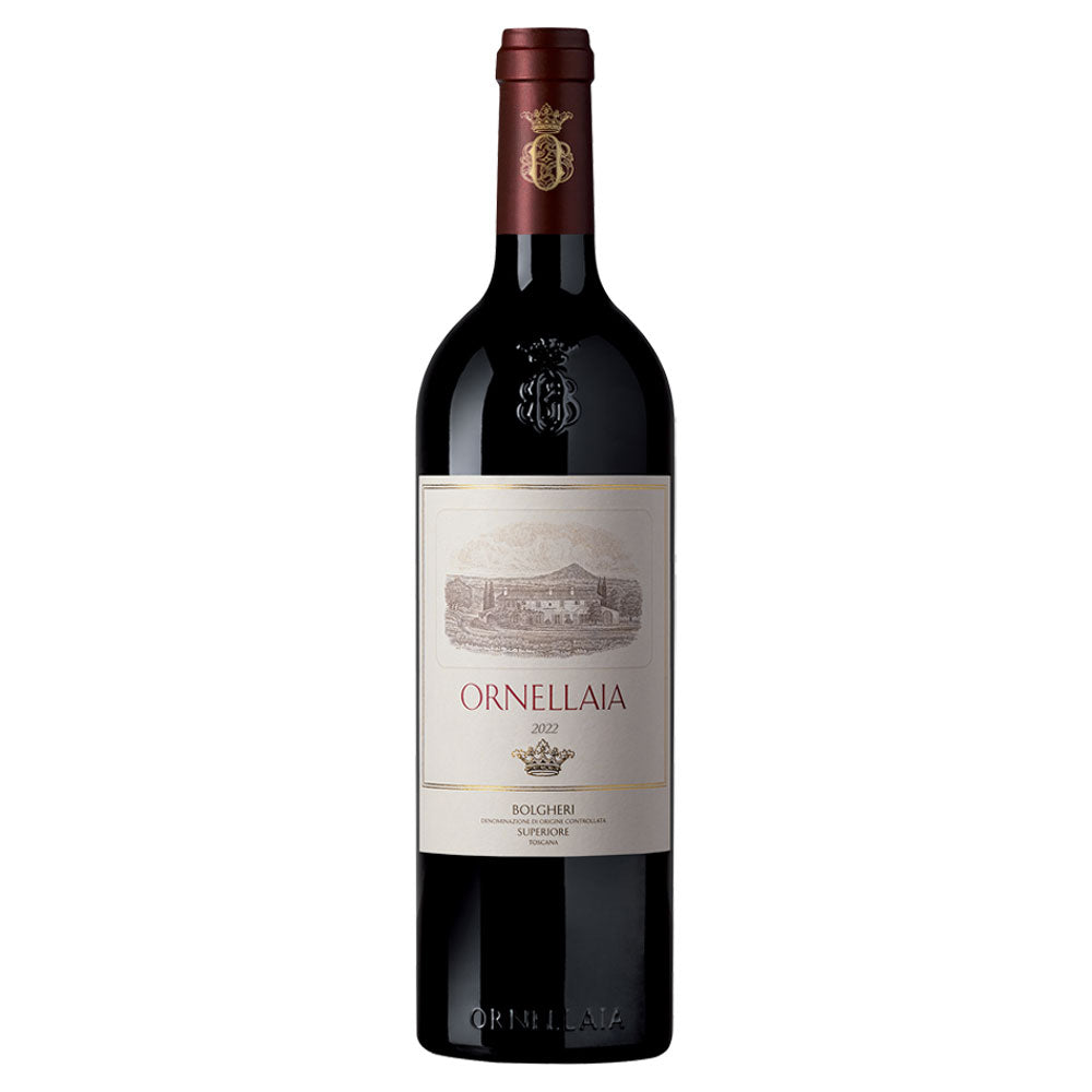 Bottiglia di vino rosso Ornellaia 2022 in vetro scuro con etichetta beige, disegno paesaggio e corona dorata su sfondo bianco.