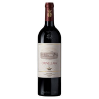Bottiglia di vino rosso Ornellaia 2022 in vetro scuro con etichetta beige, disegno paesaggio e corona dorata su sfondo bianco.