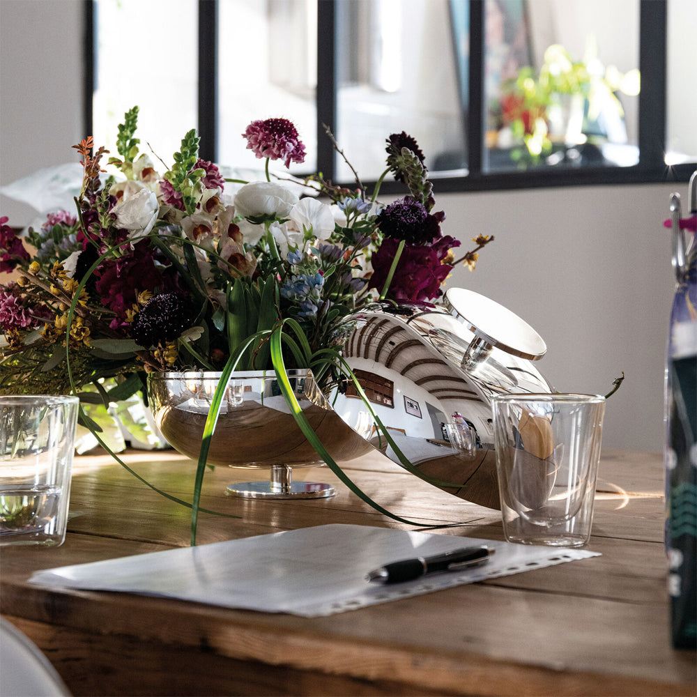 Centros de mesa y jarrones para decorar una mesa elegante